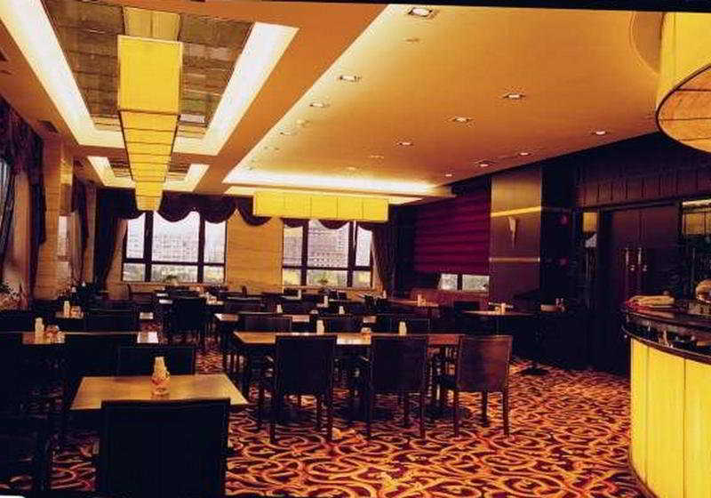 Highsure Hotel 4*