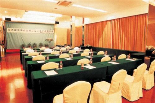 Hotel Highsure 4*